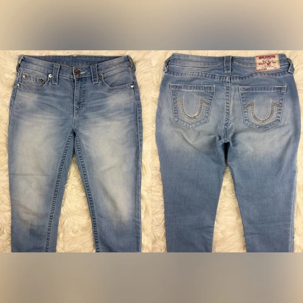 True Religion ‘Capri’ Cropped Jeans ~ in Light Blue Wash w/ Studs ~ Size 28 - Picture 4 of 16